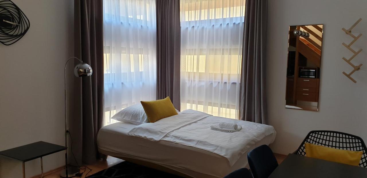 Grand Paradise Apartman Μίσκολτς Εξωτερικό φωτογραφία