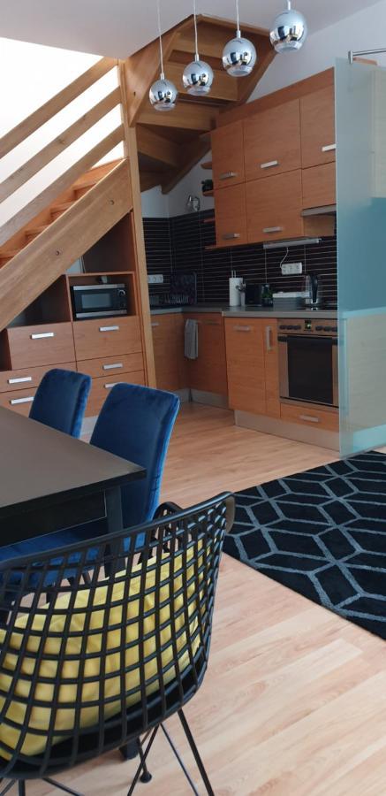 Grand Paradise Apartman Μίσκολτς Εξωτερικό φωτογραφία